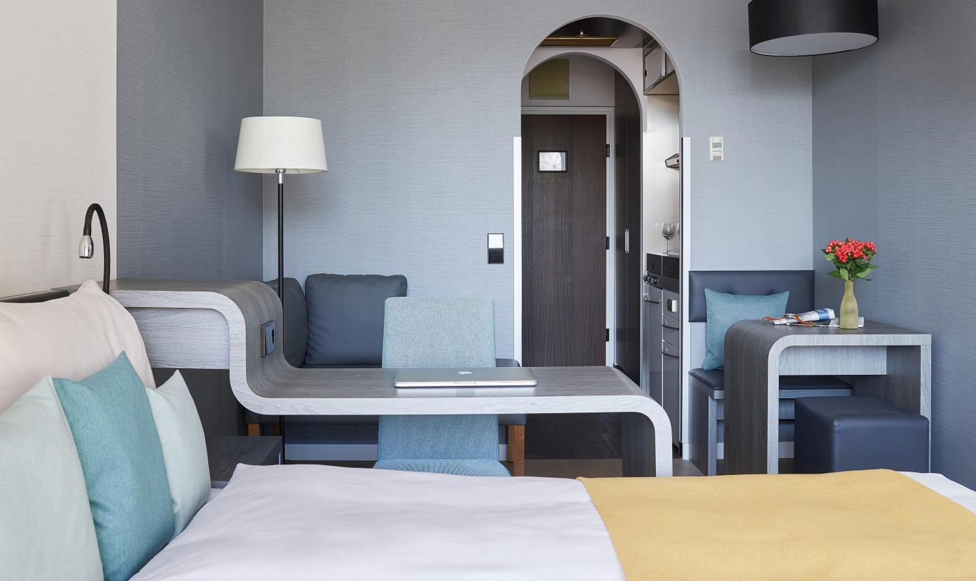 Aparthotel Living Am Olympiapark 3*