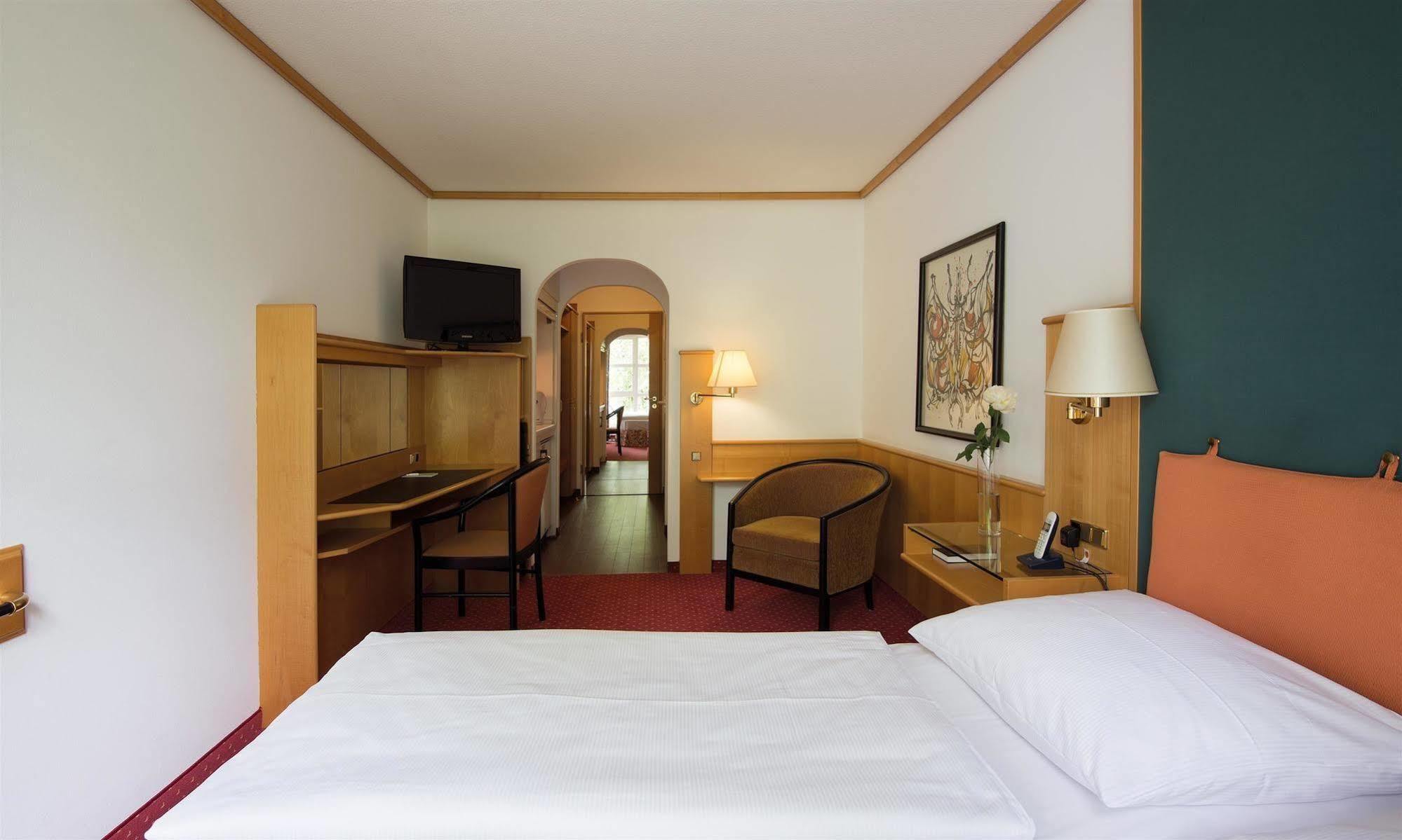 Living Am Olympiapark Aparthotel