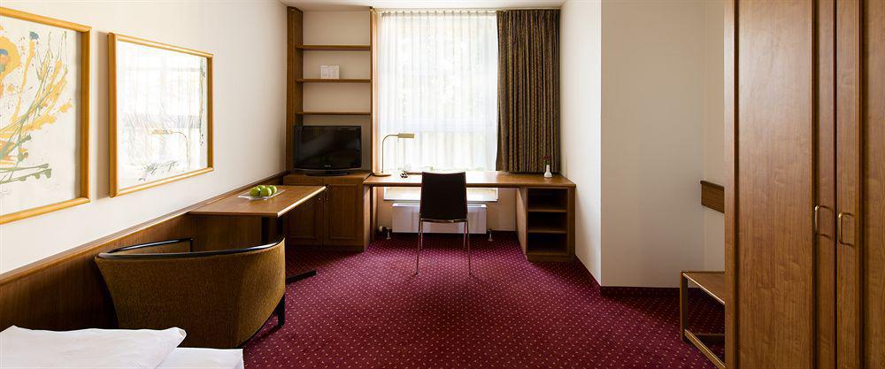 Living Am Olympiapark Aparthotel München